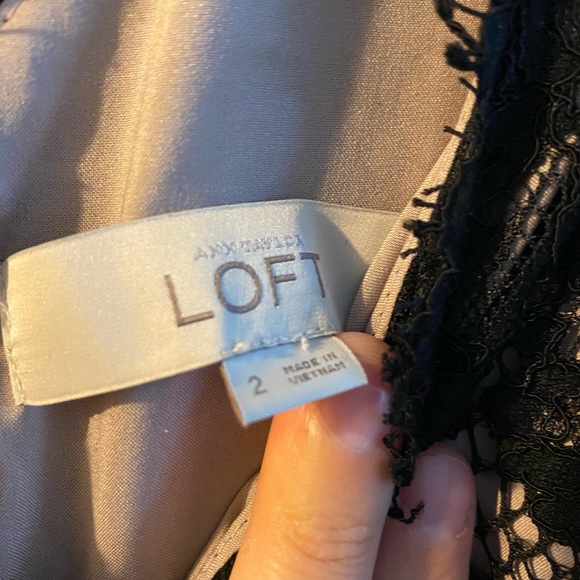 Black lace dress - Picture 2 of 4